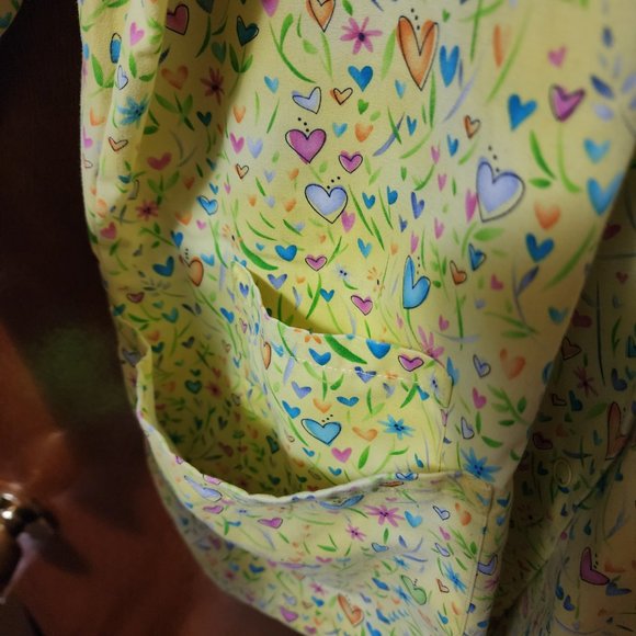 Women's Medium Scrub H.Q. Yellow Heart Print Long Sleeve Scrub Top - Picture 9 of 13